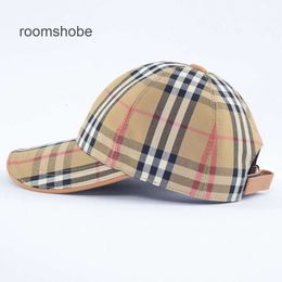 hat B hat baseball cap Baseball Cap Designer Bur Hats Womens hat checkered pattern checkered white summer sun protection hat looks Burbries hat 8TOJ