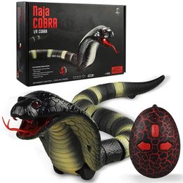 RC snake reality snake toy infrared receiver electric simulation animal cobra venomous snake toy prank childrens Halloween 240424