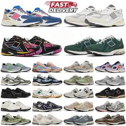 1906 Männer Frauen Laufschuhe og Originale Designer Sneakers Schutz Pack Meersalz Ganni Egret Charlottes Hornets Trainer Sportarten