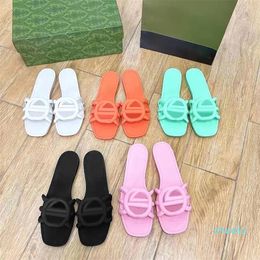 Jelly Script beach pool Slide Summer sunny sandals luxury Slippers Interlocking rubber Sliders Women sexy Flat heel loafer 5 Colours Designer Mule mans