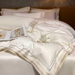Bedding sets Luxury embroidered oversized bedding 600TC Egyptian cotton soft and smooth down duvet cover bedding J240507