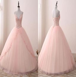 2023 V neck Blush Applique Lace With Champagne Satin Quinceanera Dress Ball Gowns Prom With Straps Beaded Corset Back Sweet 15 Gir4007716
