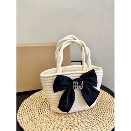 Designer Beach Miui Women's Letter Vine Handbag Popular The Shoulder Fashion Straw Weaving Mui Knitted Bag 6879