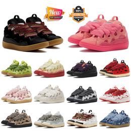 Top Quality Women Mens Designer Casual Shoes Leather Curb Sneakers Anthracite Denim Blue White Ivory Black Pink Green Embossed Mother and Child Platform Trainers