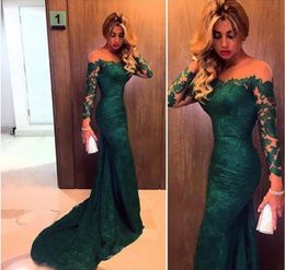 Celebrity Emerald Green Evening Gowns With Bateau Neck Long Sleeves Lace Appliques Plus Size Formal Prom Party Dresses Evening7902327