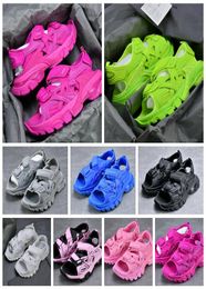 New track sandals Platform Fashion men Women mens Sneakers slippers Pink White Black Blue Slides Beach Casual Shoes Thick bottomed9426279