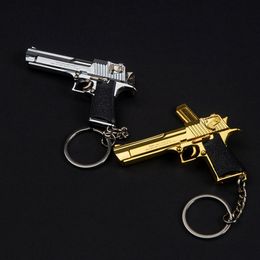 1:4 Mini Silver/Gold Desert Eagle Pistol Guns Models Toy Cool Bag Pendants Alloy Pistol Keychain Ring Fake Gun Detachable Toy Boy Birthday Gifts 050