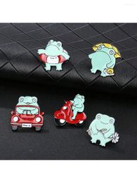 Brooches 5PCS Cartoon Frog Series Pin Creative Accessories Fun Driving Green Badge Animal Clothing Backpack Gift