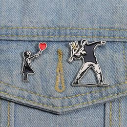 Brooches 2 Pcs Vintage Cartoon Love Character Brooch Alloy Badge Enamel Collection Clothes Decoration Accessories Lapel Pin Jewelry Gift