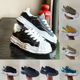Hotsale Casual Shoes sneakers Canvas womens trainers Maison Mihara Mmy Yasuhiro mens lace-up black white Trim yellow shaped Toe comforts women mens designers shoes