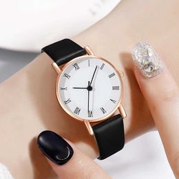 Women's Watches 6PCS/Set For Women es Roman Numeral Dial Quartz Wrist Leather Strap Butterfly Pearl Jewellery Set Gift For Girls