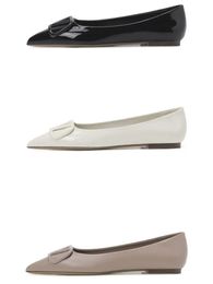 2023 Spring and Autumn Pointed Metal V-Buckle Lacquer Leather Nude Flat Bottom Shallow Mouth Celebrity Style Flat Heel Banquet V-Buckle