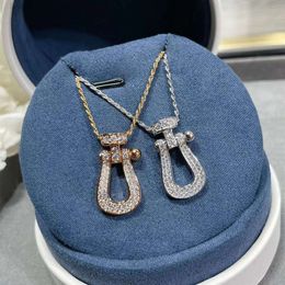 Necklace Designer for Woman Freds Luxury Charm Necklace Fei Jia f Family 925 Pure Silver Plated 18k Gold Horseshoe Necklace Large Vertical Tower Buckle Horseshoe Buc
