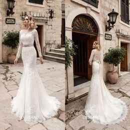 Dresses Illusion Sheer Modest Neck Wedding Sleeves Back Lace Appliqued Tulle Bridal Gowns With Detachable Crystals Sash Lso