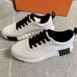 Bouncing mens shoes casual designer sneakers white trainer knitted breathable lace up platform flat run shoe sport women designer shoes comfortable sh059