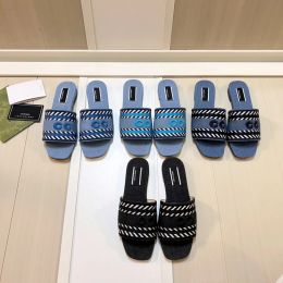 Sandali ricami estivi tela tela lussuosa designer slipper mule classico sandale piscina spiaggia uomo nuovo diapositiva di alta qualità da viaggio panoramica da viaggio piatto da viaggio da viaggio