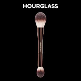 Makeup Brushes Hourglass No. 18 Brush Remote Double head Powder powder blusher+Makeup Soft Fiber Fashion Q240507