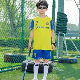 Jerseys New 24 25 old clothing set for boys and girls basketball jersey 140 fake two piece uniform training set shirt and shorts H240508