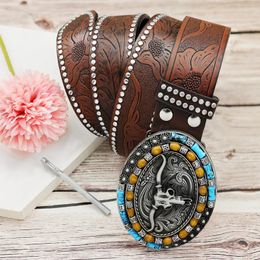 Belts RechicGu Western Cowboy Leather Belt Men Waist Strap Bull Decoration Floral Engraved For Jeans Fashion Women Girdle