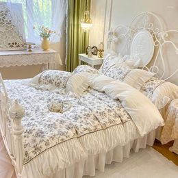 Bedding Sets Cotton Princess Luxury Rose Flowers Printing Ruffles Duvet Cover Bed Skirt Pillowcases Pure White Bedspread