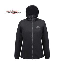 Giacca con cerniera esterna con cerniera impermeabile a caldo cappello atom da donna Ultra leggera marciatura nera nera da 30090 bk V3IX