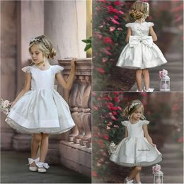 Lovely 2020 Flower Dresses Big Bow Princess Tulle Short Sleeve Wear For Wedding Satin Knee Length Girls Pegeant Dress 0508