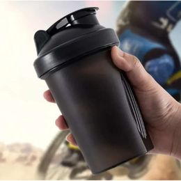 Protein Cups Whey Water Bottles Sport Powder Mixer Bottle Fiess Gym Shaker Outdoor Portable Plastic Drink Cup