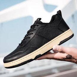 Casual Shoes 2024 Men Breathable Light Weight Walking Sneakers Flats Chaussure Homme Leather