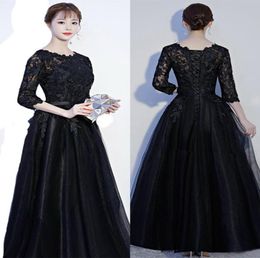 Floral Black Aline Evening Dresses Jewel 34 Long Sleeve Satin Appliqued Lace Bridal Dress Custom Made Bandage Sweep Train Pagean2426093