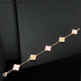 Vancleff High End Jewellery bracelets for womens V Golden Five Flowers Lucky Four leaf Grass Pink Shell Laser Bracelet Girl Luxury Little Gift for Original 1:1 real logo