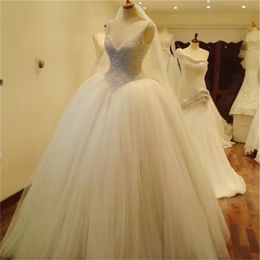 Crystals Beaded Princess Wedding Dresses V-Neck Straps Luxury Bridal Gowns Sleeveless Gorgeous Ivory Tulle Ball Gown Floor Length Vestido De Novia