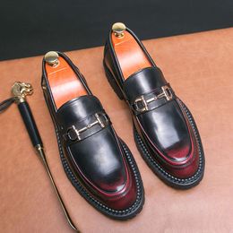 Men Formal Shoes with Thick Soles and Pointed Tips Nightclub Hairstylist