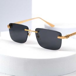 New Personalized Frameless High-end Sunglasses for Women Trendy Men Sun Protection Street Photography Glasses