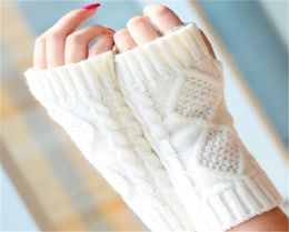 Fashion Solid Winter Wrist Gloves Women Elegant Knitted Fingerless Keep Warm Gloves Ladies Soft Mittens Femme9272108