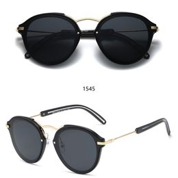 1545 Fashion Sunglasses toswrdpar Eyewear Sun Glasses Designer Mens Womens Brown Cases Black Metal Frame Dark 50mm Lenses For beach 2937