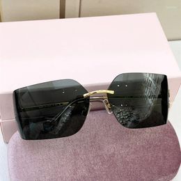 Sunglasses 2024 Fashion Selling Women's Y2K Brand Design Outdoor Leisure UV400