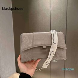 Balencig Le Cagole Bag Womens Shoulder Bags For Designer Pouch Designers Hourglass Gold Chain bags 6 Colors Leather Crossbody Handbag Tote Bag Retro Purse 428G