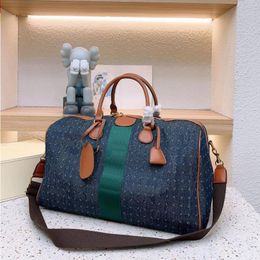 10A Fashion Designer Duffle Bag Luggage Large Handbags Travelling Fashion Designer Ladies Bag Laggages Classic Travel Capacity Bag Tvgfu