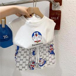 Clothing Sets 2024 Childrens Set Tank Top Boys Summer Korean Version Fashionable Baby Cartoon Two Piece Kids Outfits