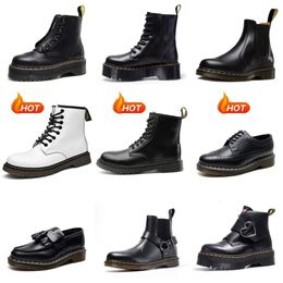2023 stivali boot stivale martosità uomini donne donne sneaker di lusso triplo nero classico classico stivali corti corti inverno neve da esterno scarpe calde con scatola