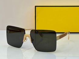 Sunglasses For Men Women Designer 4083 Summer Fashion Stylish High Street Traveller Style Anti-Ultraviolet Retro Plate Square Frameless Glasses Random Box