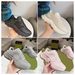 Designer casual shoes high quality triple s men women platform Thick bottom sneakers clear sole black white red pink blue Royal Neon Green trainers Tennis 35-45