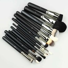 Makeup Brushes M series makeup brush set basic powder blusher eye shadow cream stain concealer tool professional Q240507