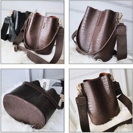 Shoulder Bags Vintage Casual Bucket For Women Bag Alligator Pattern Quality Leather Messenger Big Tote Style