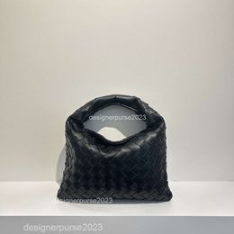 Leather Mini Shoulder Hop Box Tote Designer Woven Bag Simple Women Purse Women's Bags Lunch 2024 One Autumn/winter New Crossbody Handbag 39YT