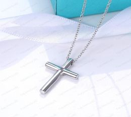 Designer cross necklace female couple stainless steel pendant chain gift to girlfriend luxury Jewellery accessories whole with b7616309