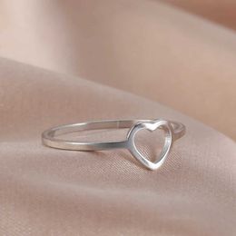 Wedding Rings Skyrim New Simple Hollow Heart Rings for Women Stainless Steel Minimalist Finger Ring Jewelry Engagement Anniversary Gifts