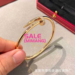 Designer V version head and tail diamond nail bracelet with inlay high-end feel women's champagne plated gold mesh red the same style N2QG V5JX