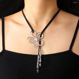 Chains Bohemian Hollow Flower Charm Handmade Leather Cord Metal Beads Tassel Accessory Women Boho Collar Necklace Jewellery