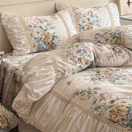 Bedding sets French princess lace ruffled vintage bedding luxurious 100% cotton down duvet cover bedding large size J240507